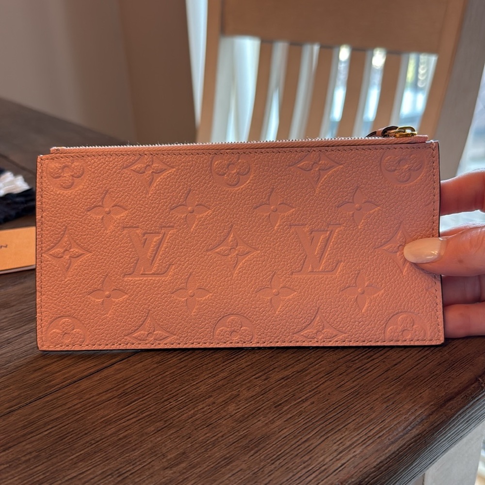 Louis Vuitton Pochette Felicie Empreinte Pink; Like new! - Picture 15 of 17